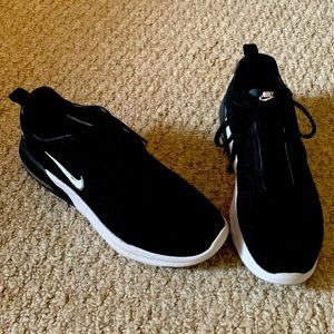 Nike sneakers women size 9